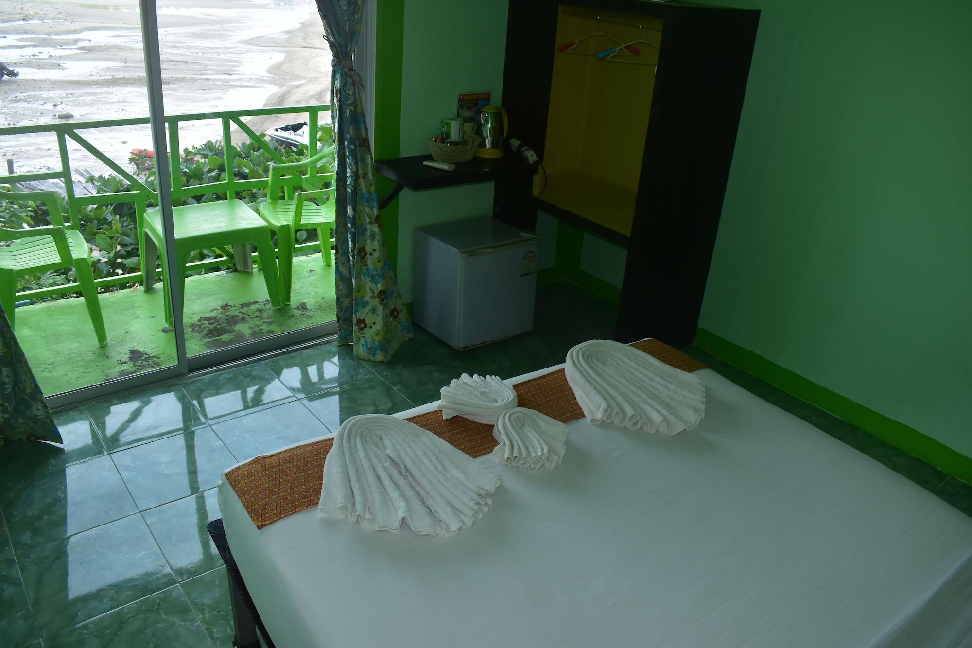 Phi Phi Beach Front Resort Kültér fotó